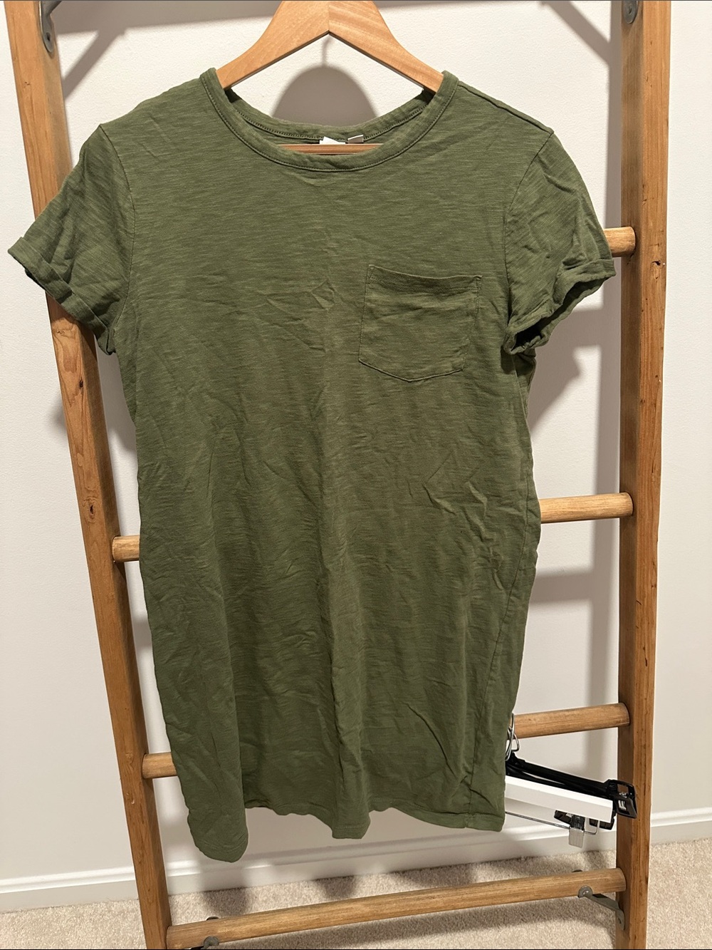 GAP Classic Olive Green Women’s Pocket Tee dress